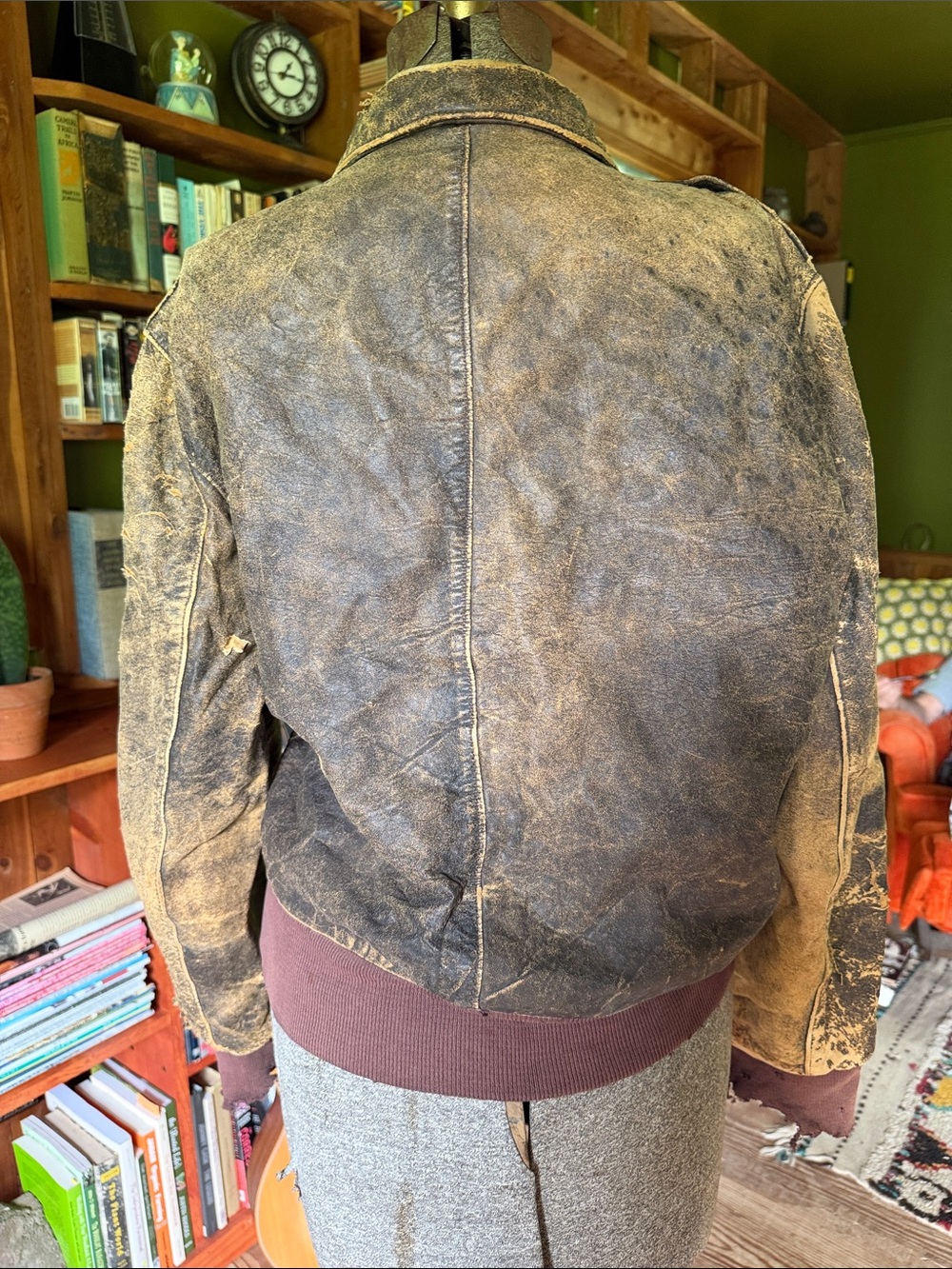Distressed Brown Bomber Jacket - Vintage Style - Picture 5 of 9